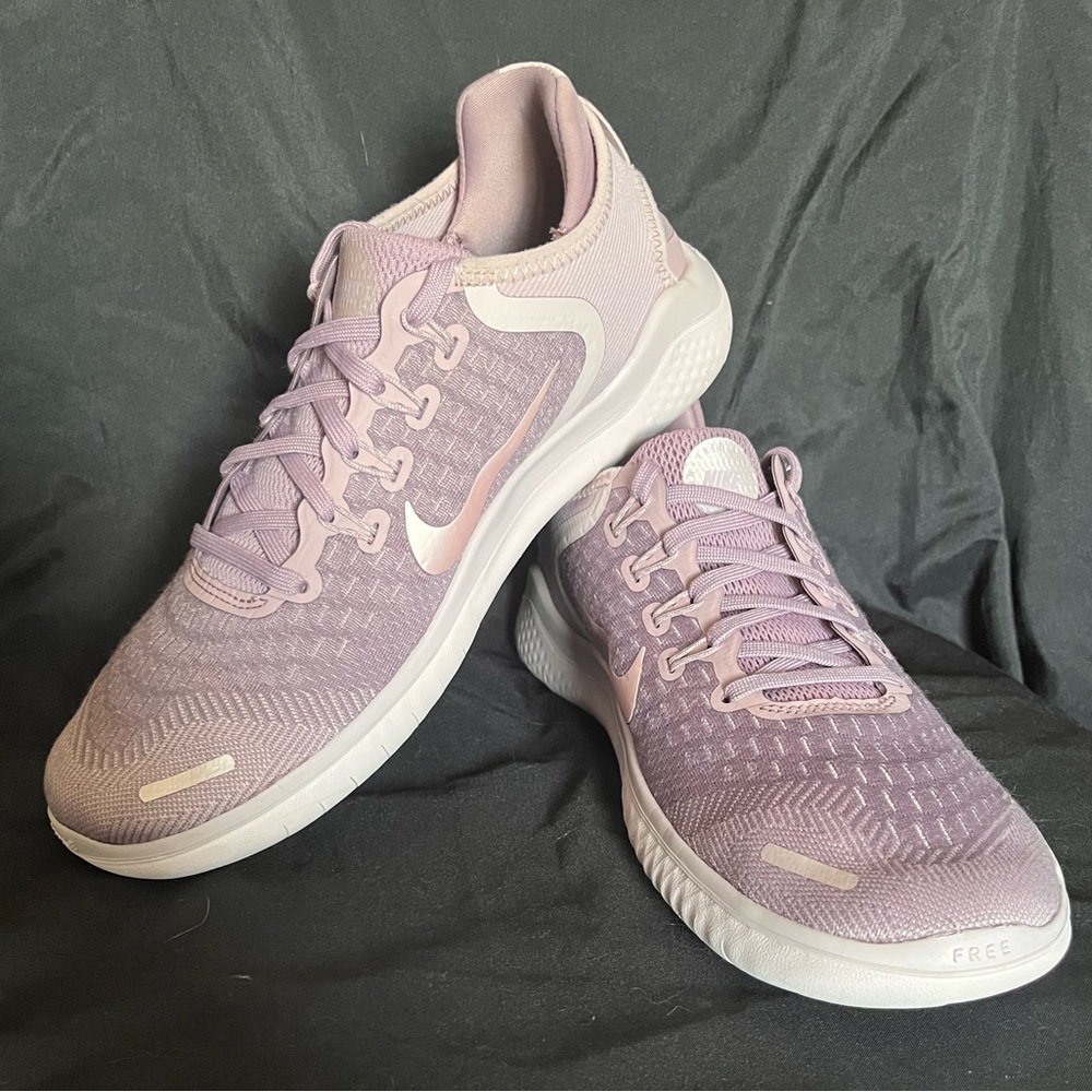 Nike Womens Free Running shoes